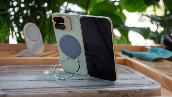 Mua Google Pixel 10 Pro Fold sớm tại Di Động Mỹ