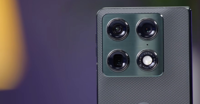 Camera góc siêu rộng 50 MP trên Motorola Razr Fold hỗ trợ góc nhìn 122 độ
