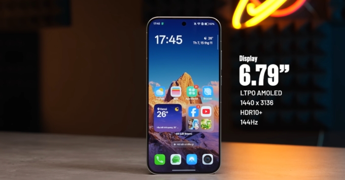 Màn hình LTPO AMOLED 7.000 nits hiển thị sắc nét dưới mọi điều kiện ánh sáng.