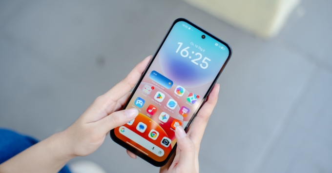 Với viên pin siêu khủng 7,500 mAh cùng công nghệ sạc ngược 22.5W, Xiaomi Redmi 17 sẵn sàng