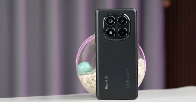 Xiaomi Redmi Note 14 Pro 5G cũ với camera 200MP và màn hình AMOLED 1.5K