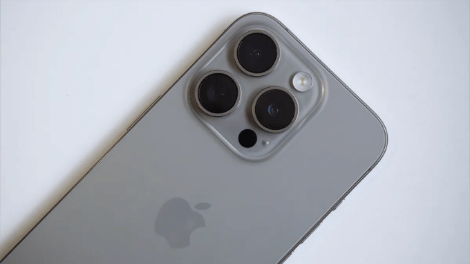 iPhone 15 Pro linh hoạt hơn khi chụp và quay video