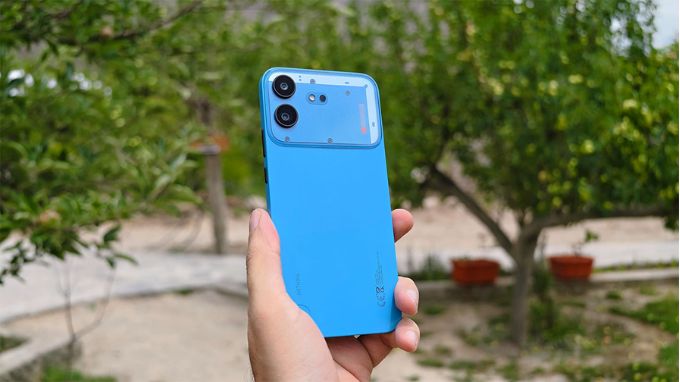 Nothing Phone (4b) có camera kép ở mặt sau