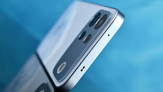 OPPO A7 Pro Max có cụm camera sau gồm camera chính 50MP