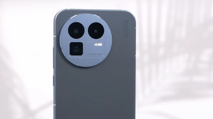 Chế độ Ricoh GR tạo chất riêng cho realme GT8