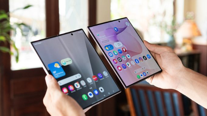Test pin Samsung Galaxy Z Fold8 Ultra