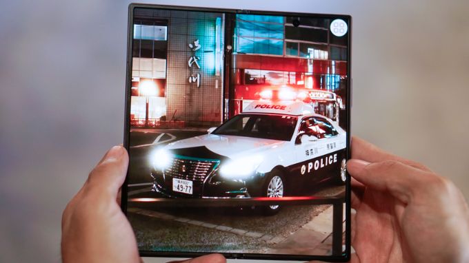 xem youtube trên Samsung Galaxy Z Fold8 Ultra
