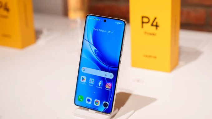 Realme P4 Power sở hữu tấm nền AMOLED kích thước 6.8 inch