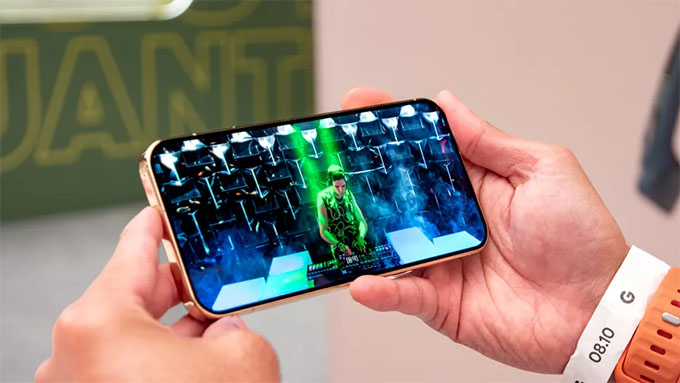 Trên Pixel 11 Pro XL và Pixel 10 Pro XL đều sử dụng chung thông số màn hình