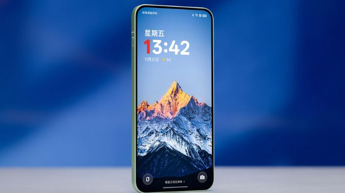 OnePlus Ace 6T sở hữu màn hình lớn