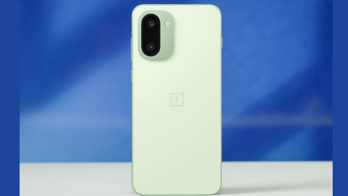 OnePlus Ace 6T cũ 99% giữ được vẻ đẹp sắc nét và sang trọng