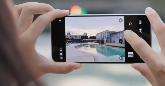 OPPO A7 Pro Max với camera sau tinh tế,  ảnh selfie chân dung xóa phông có độ chi tiết cao.