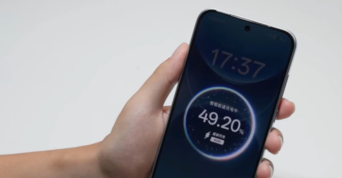 Công nghệ pin Silicon Carbon đột phá cho phép tích hợp dung lượng 10.000mAh vào thân máy siêu mỏng chỉ 8.47mm.