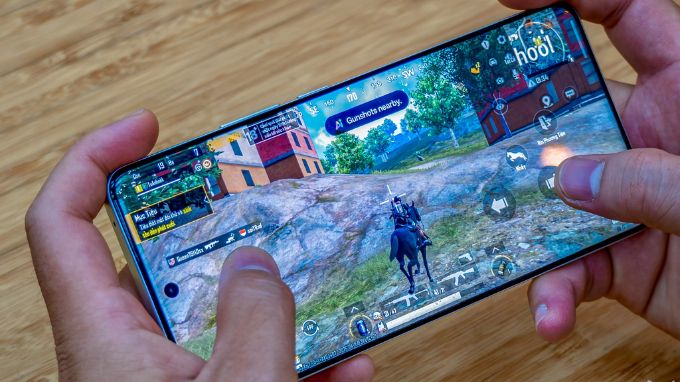 Realme P4 Power khi chơi game