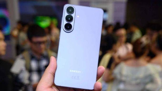 Samsung Galaxy S26 sở hữu viên pin dung lượng 4,300 mAh
