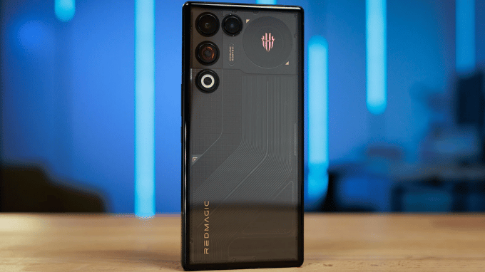 RedMagic 11 Air mang ngoại hình đậm chất gaming