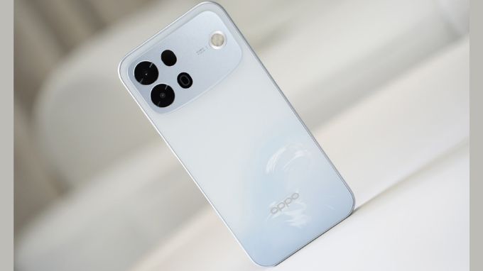 OPPO A7 Pro Max sở hữu phong cách thiết kế thanh lịch