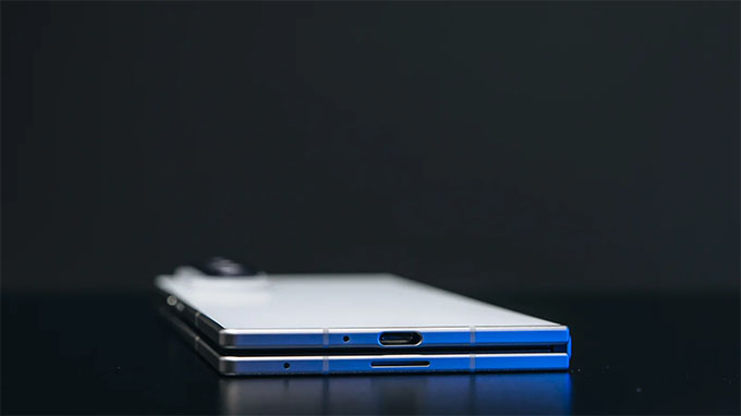 Galaxy Z Fold 8 Ultra không khác nhiều về mặt thiết kế