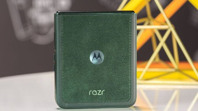 Motorola Razr 60 Ultra được thiết kế với chất liệu cao cấp