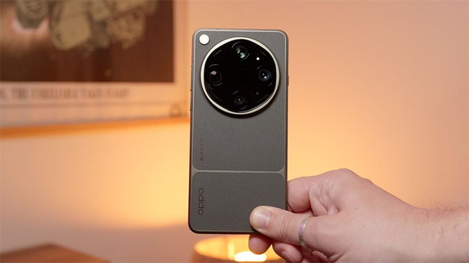 Find X9 Ultra nổi bật với cụm camera tròn lớn