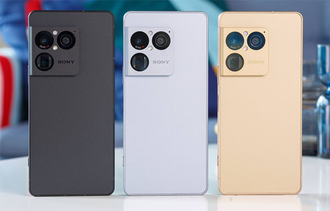 Sony Xperia 1 VIII đi kèm với màn hình 6.5 inch, và kích thước tổng thể là 162mm x 74mm