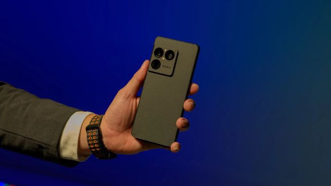 Sony Xperia 1 VIII sở hữu thiết kế sang trọng