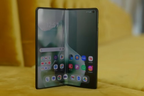Đánh giá Motorola Razr Fold: Có thực sự đáng mua?