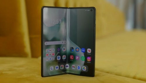Đánh giá Motorola Razr Fold: Có thực sự đáng mua?
