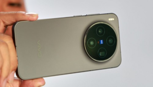 So sánh Vivo X300 E và Vivo X300: Thiết bị nào là lựa chọn tốt ưu hơn dành cho người dùng