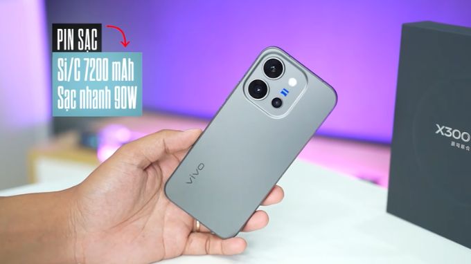 Vivo X300 E sở hữu viên pin dung lượng 5500 mAh