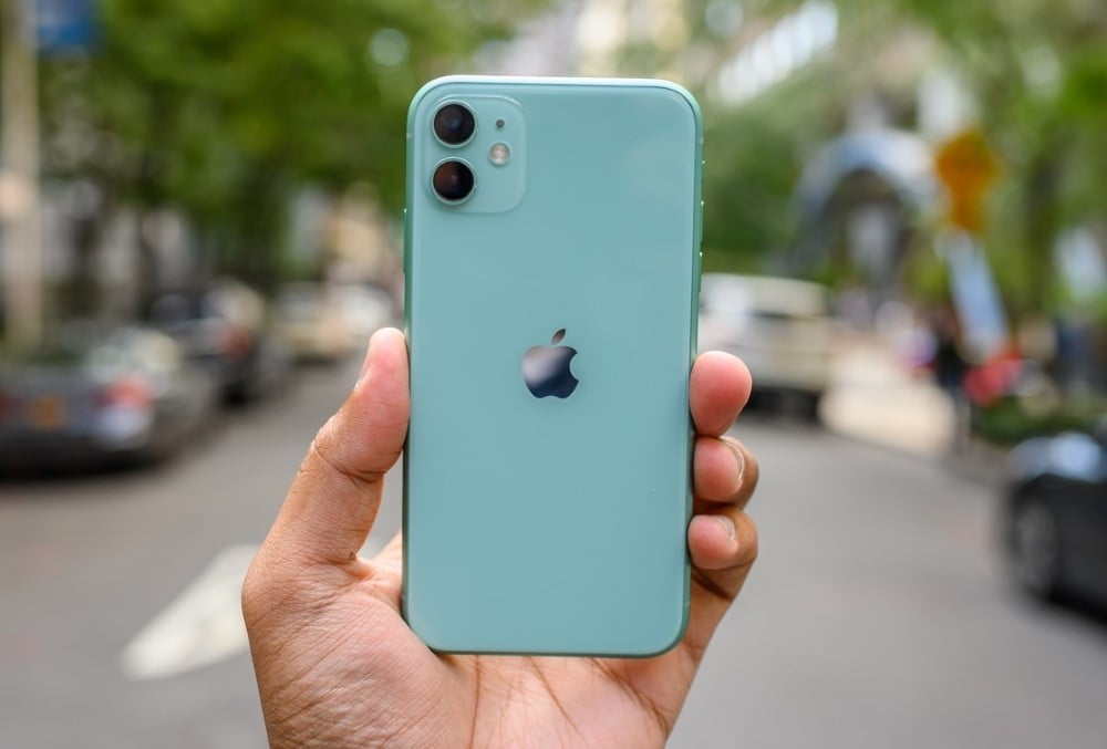 iPhone 11 là chiếc smartphone bán chạy nhất nửa đầu năm nay