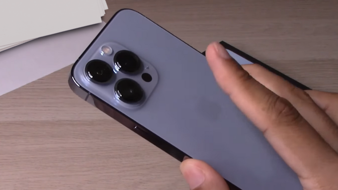 Dùng lực để sửa chữa màn hình sọc