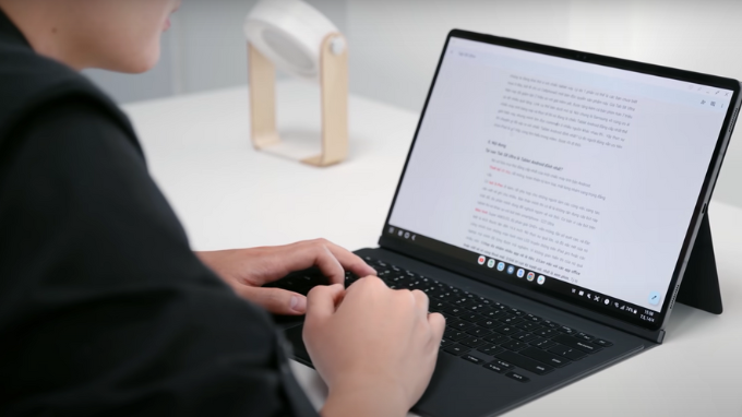 Galaxy Tab S8 Ultra hỗ trợ mọi công việc
