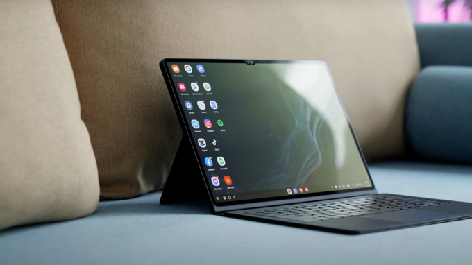Thiết kế sang trọng của Galaxy Tab S8 Ultra