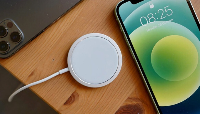 Cách sạc pin iPhone nhanh hơn bằng MagSafe