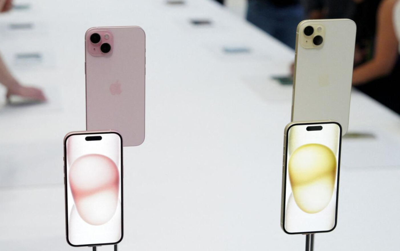 Ai nên lên đời iPhone 15?