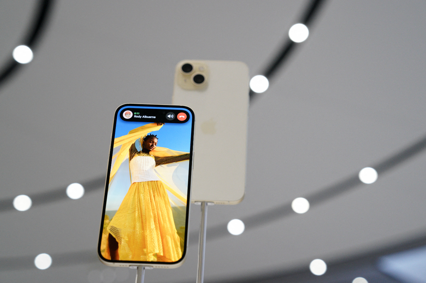 Camera iPhone 15 nâng cấp gì, chụp ảnh tốt không?