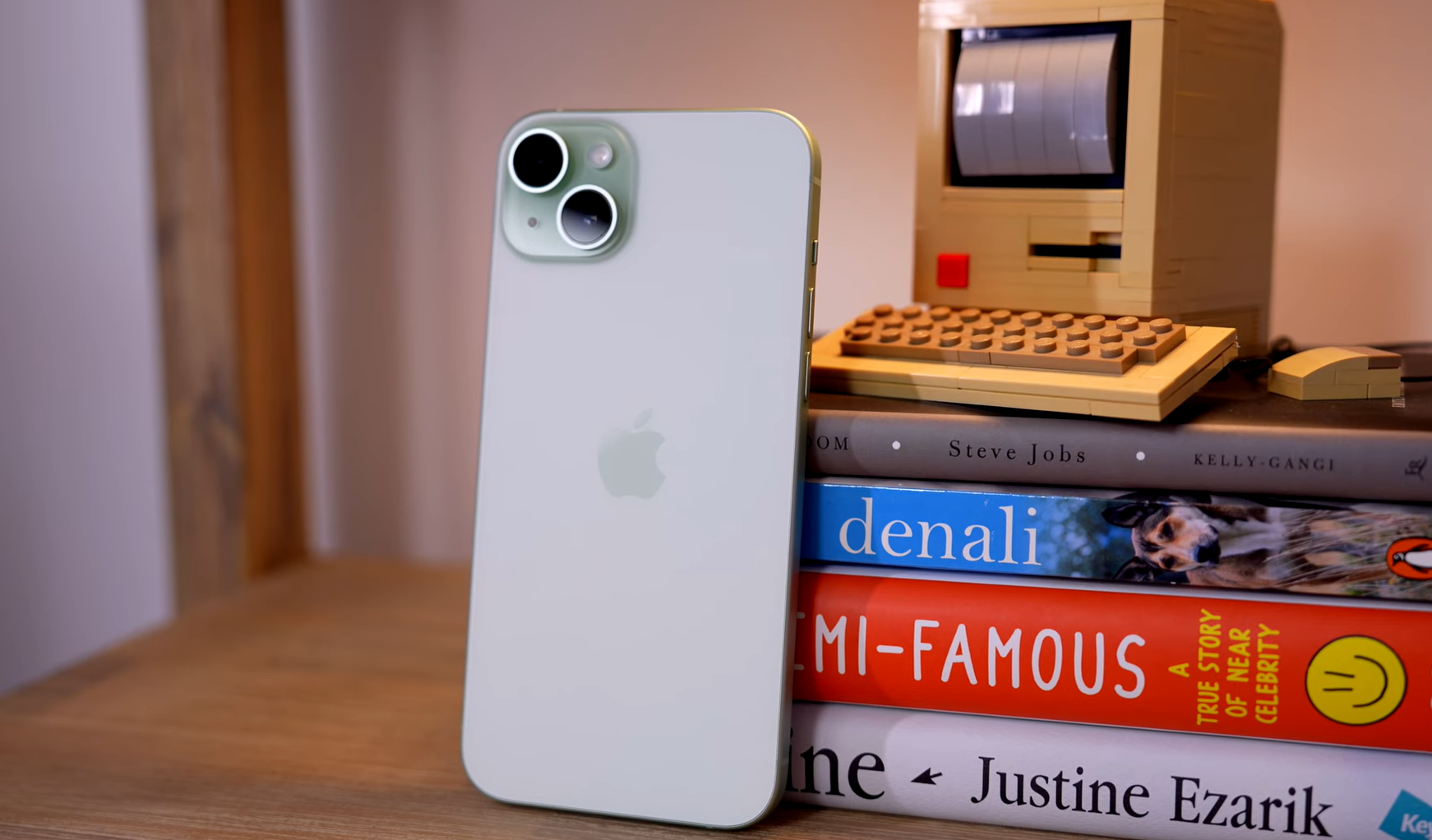 Tinh tế trong thiết kế, đa dạng trong màu sắc