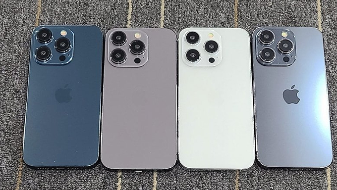 iPhone 15 Pro 256GB trọng lượng nhẹ 187g