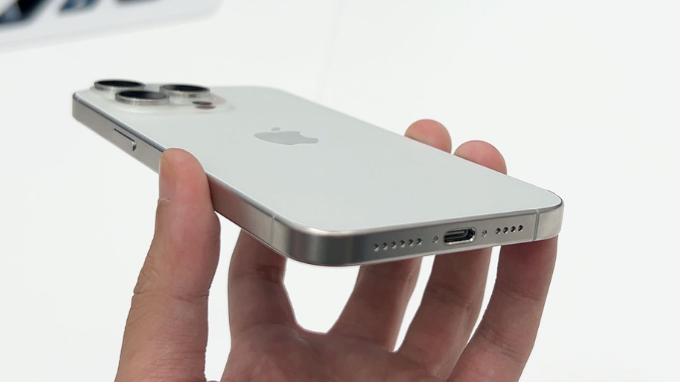 iPhone 15 Pro Max 1TB LL/A thể hiện phong cách cá nhân