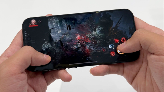 iPhone 15 Pro Max 1TB Quốc tế chơi game tốt không?