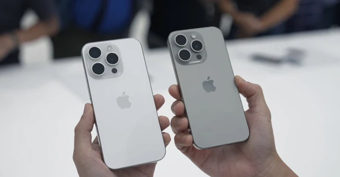 So sánh giữa iPhone 15 Pro Max 256GB và iPhone 15 Pro Max 512GB