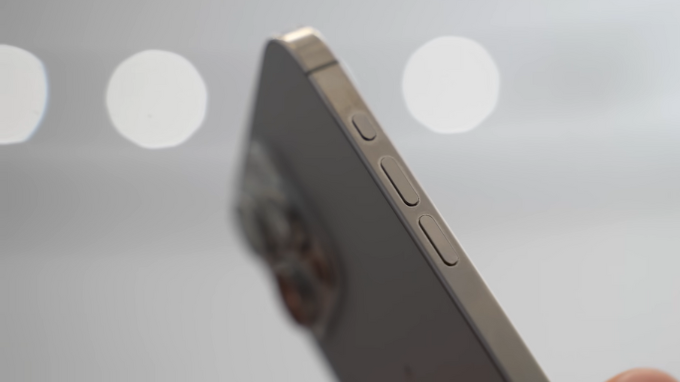 iPhone 15 Pro Max sở hữu một nút hành động đa năng
