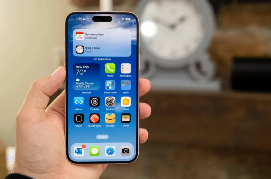 Trải nghiệm tuyệt vời với màn hình rực rỡ từ iPhone 15 Plus