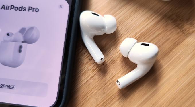 Thay đổi trên AirPods Pro 2 có gì mới?
