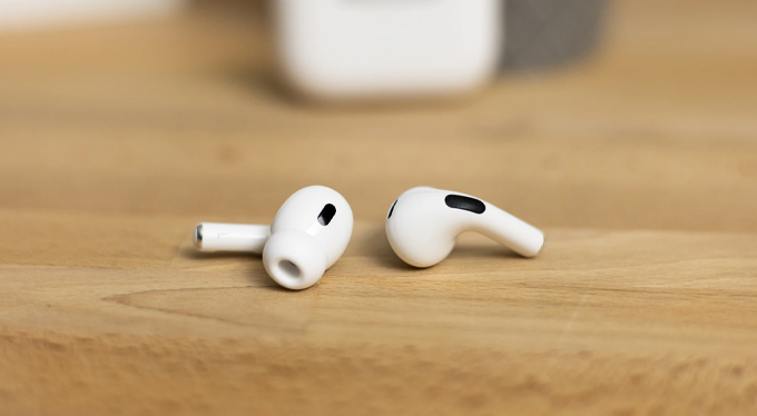 Những thay đổi trên AirPods Pro 2 về điều khiển cảm ứng