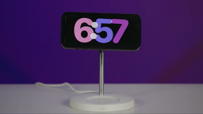 Tính năng StandBy mới - độc quyền chỉ có ở iOS 17