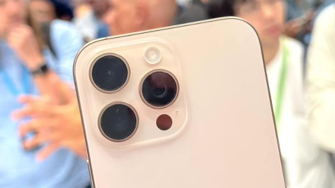 Đánh giá camera iPhone 16 Pro Max mạnh mẽ