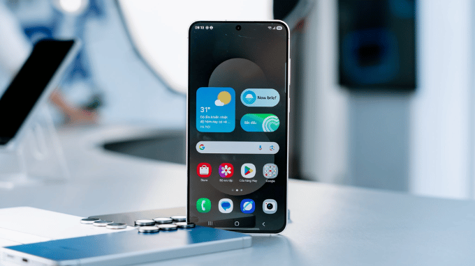 Galaxy S25 FE cài đặt Dolby Atmos và Adapt Sound chất lượng âm thanh