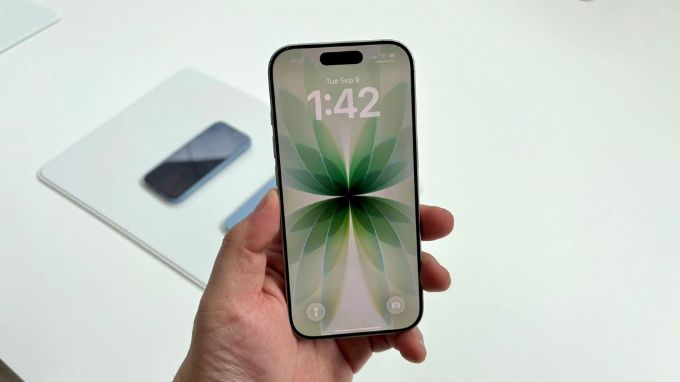 iPhone 17 và Google Pixel 9